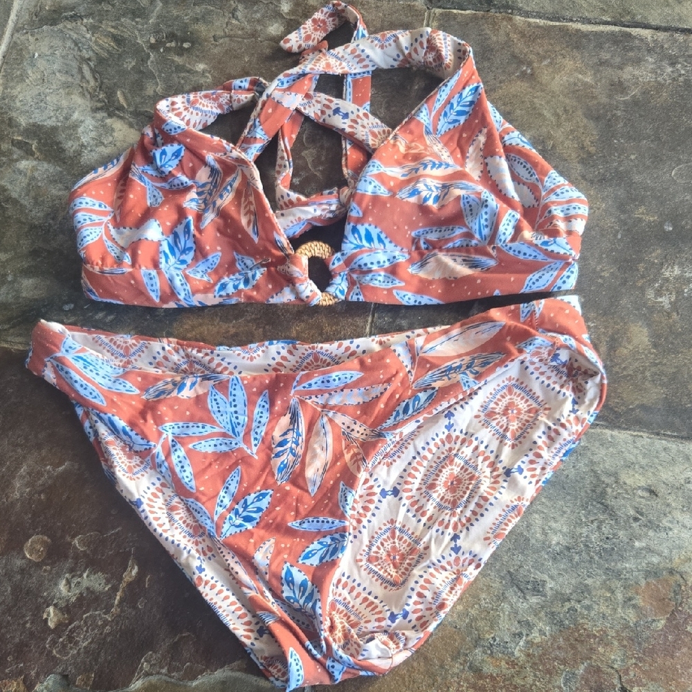 Vibrant Feather Print Bikini Set